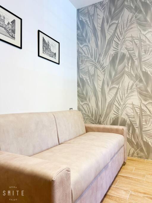 Roma Suite Epiro Bagian luar foto